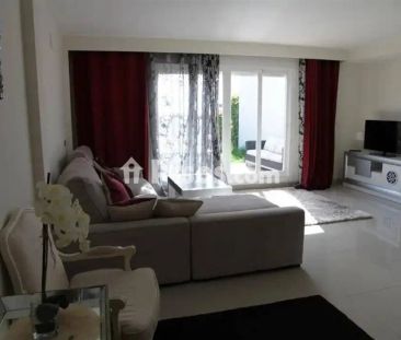 Chalet en alquiler en El Paraíso-Atalaya-Benamara - Photo 1