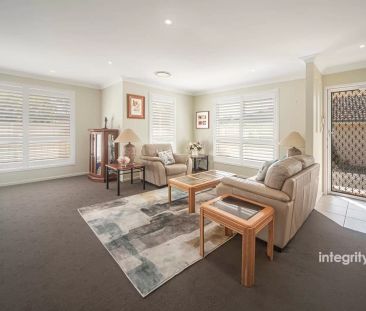 Low Maintenance - Photo 1