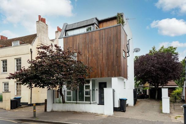 Room in a Shared House, Church Road, CR4 - Photo 1