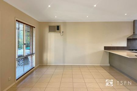 2/66 Lilac St, Ironbark - Photo 3