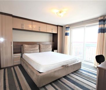 3 bedroom apartment to rent - Photo 4