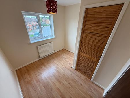 3 bedroom terraced house to rent - Photo 3