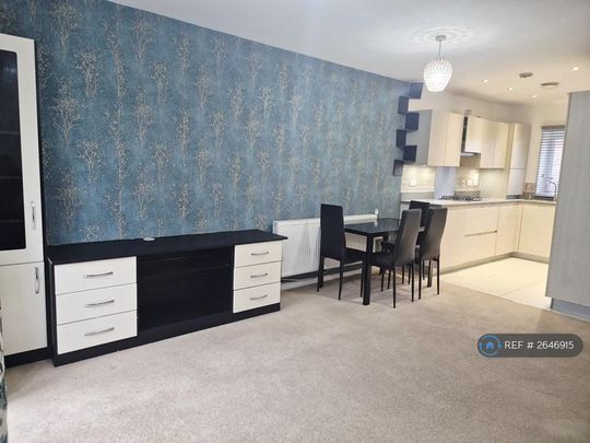 3 bedroom terraced house to rent - Photo 1