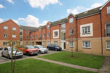 Isabelle Court, Kettering, Northamptonshire, NN16 - Photo 3