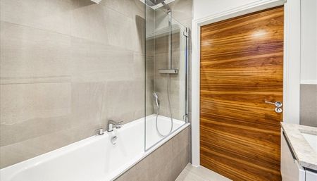 Palace Wharf, Rainville Road, London - Photo 3