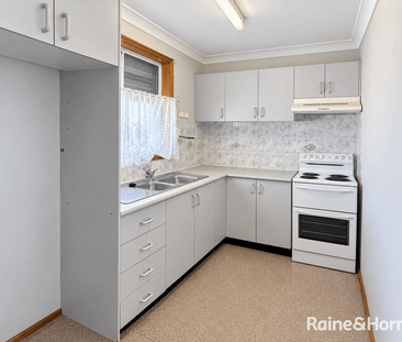 PRIME LOCATION IN THE HEART OF BLACKTOWN - Photo 4