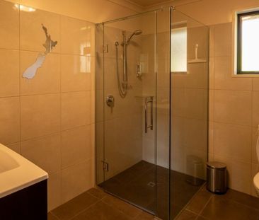 Low maintenance, fully furnished unit in Waikiwi! - Photo 6