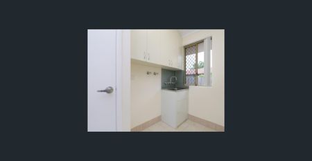 Modern 2x1 Villa in the Heart of Victoria Park - Photo 4