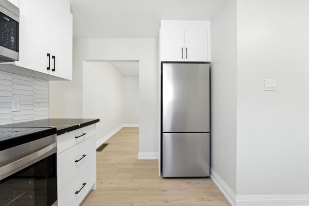 For Lease - 929 Upper Ottawa Street Unit# A, Hamilton, Ontario - Photo 1