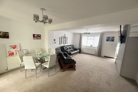 3 bedroom terraced house to rent - Photo 2