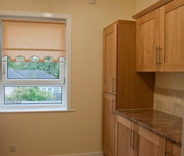 3 bedroom flat to rent - Photo 3