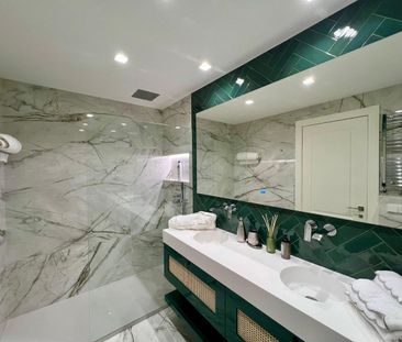 Middle Floor Apartment · The Golden Mile - Photo 5