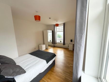 3 bedroom flat to rent - Photo 5