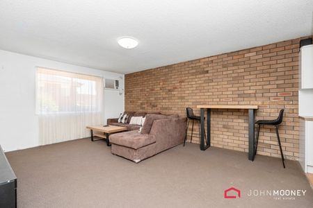 3 / 15 Nordlingen Drive Tolland NSW 2650 - Photo 2