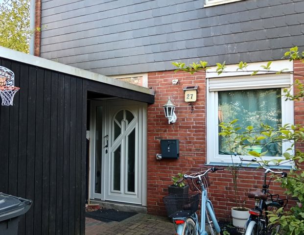 Reihenendhaus in ruhiger Lage sucht ordentliche Mieter - Photo 1