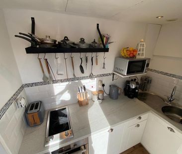 High Street - Photo 4