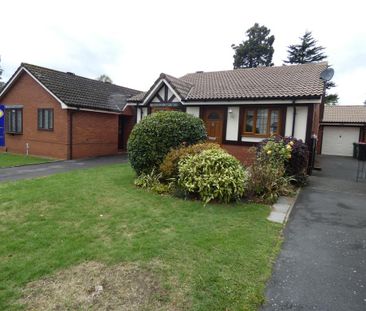 2 bedroom detached bungalow to rent - Photo 2