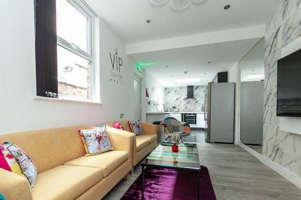 7 bedroom house share to rent - Photo 1