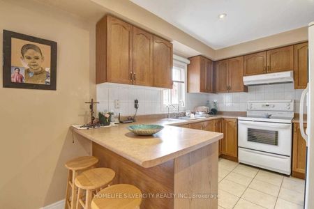 For Lease - 10 Trevino Crescent, Brampton, Ontario - Photo 5