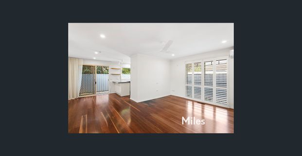 DELIGHTFUL RENOVATED VILLA UNIT - Photo 1