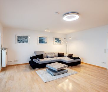 Bright, furnished 3-room apartment in Ismaning - Photo 1