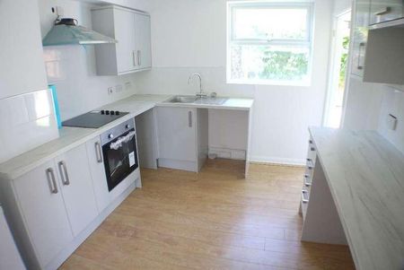 Broughton Drive, Liverpool, L19 - Photo 2