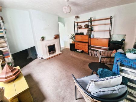 3 bedroom semi-detached house to rent - Photo 2