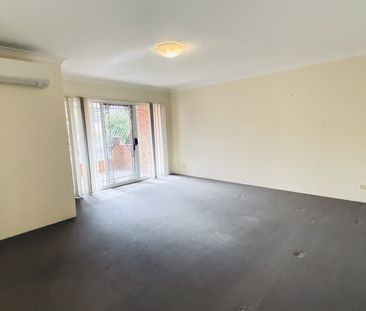 BEAUTIFUL 2 BEDROOM UNIT 700M TO YAGOONA STATION - Photo 4