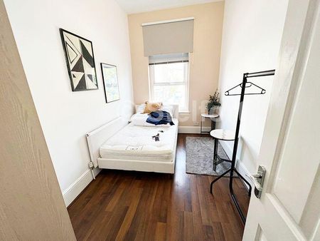 5 bedroom maisonette to rent - Photo 5
