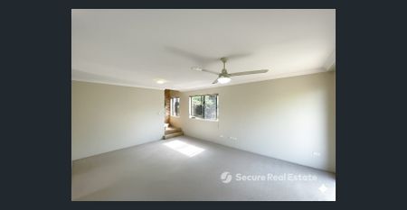 Spacious Multi-Level Living in Toowong - Photo 5