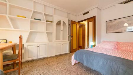 Calle Rubén Darío, Valencia, Valencian Community 46021 - Photo 5