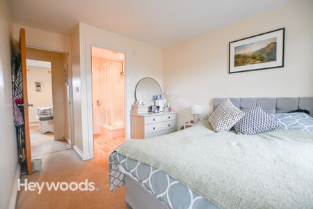 3 bed town house to rent in Trent Bridge Close, Trentham Lakes, Stoke-on-Trent ST4 - Photo 4