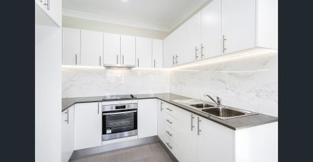 Bright and well-located granny flat in Riverwood - Photo 5