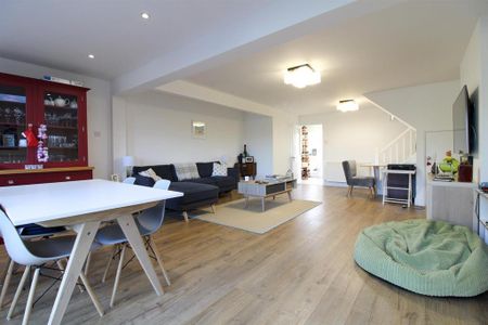 3 bedroom house to rent - Photo 2