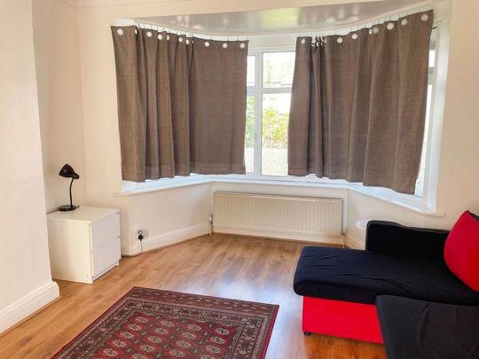 3 bedroom terraced house to rent - Photo 1