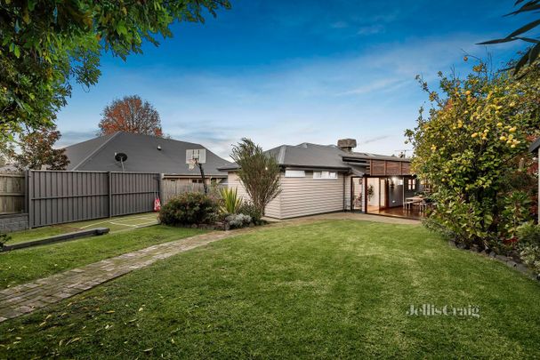 12 Norman Street, Mitcham - Photo 1