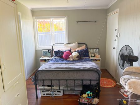 Charming One-Bedroom Home in Leafy Highgate Hill - Photo 2