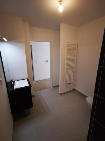 Location Appartement 1 pièce 29m² ANGERS 49000 - Photo 3