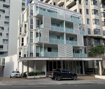 Central Auckland Studio Gem w/ Balcony - Photo 4