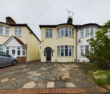 3 bedroom semi-detached house to rent - Photo 5