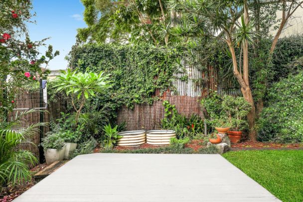 125 View Street, - Photo 1