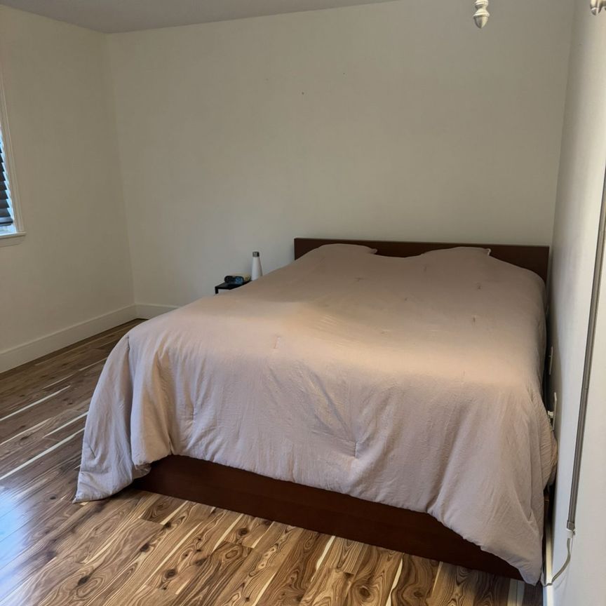 For Lease - 558 Lancelot Crescent, Oshawa, Ontario - Photo 1