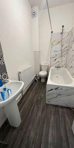 Room in a Shared House, Clarence Road, B21 - Photo 4