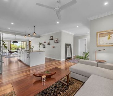 Beautiful Home in Wavell Heights - Photo 1