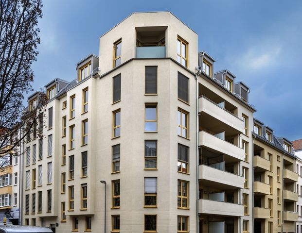 Wunderschöner Neubau im Süden! 4-Zimmerwohnung im 2.OG mit Balkon! - Photo 1