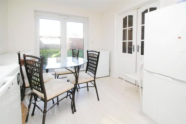 1 bedroom in a house share to rent - Photo 1