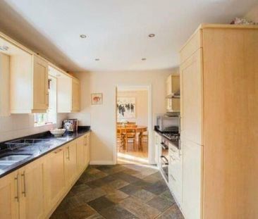 6 bedroom private hall to rent - Photo 3