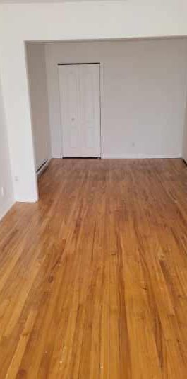 5 1/2 Anjou à louer - Photo 1