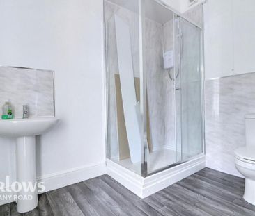 4 bedroom end of terrace house to rent - Photo 6