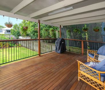 AIR CONDITIONED 3 BEDROOM HOME + STUDY - Photo 6